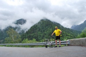 John gets another puncture Col d'Ornon