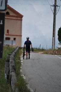 Kev walks the last 400 yards Col de Bastiano