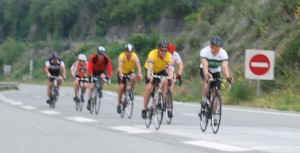The peleton chases on towards Nice